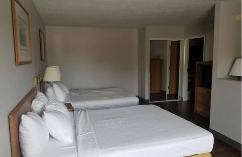 Sault Ste. Marie Hotel | Sault Superior Place