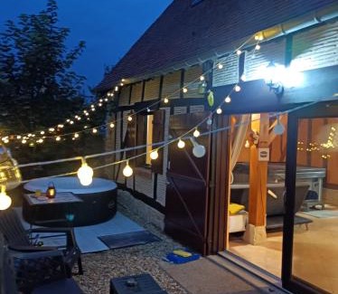 Ladon Villa | Sauna & Double Jacuzzi intérieur et sous les étoiles 1h30 Paris