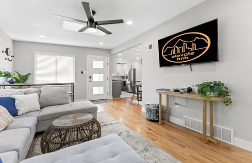 Alta Vista Area House | Sauna- Hot Tub- Garage Game Room- Outdoor Dining