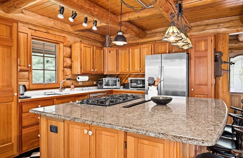 Cloquet Cabin | Sauna, Massage Chair, Firepit, Woods, Pet Friendly