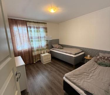 Karhula Apartment | Saunallinen iso omakotitalo