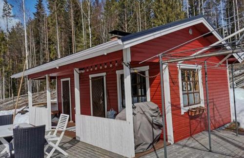 Kitee Ski Chalet | Saunamökki luonnon äärellä