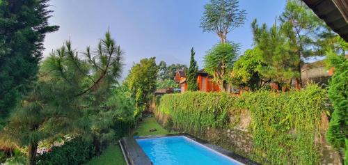 Tenjolaya Villa | Saung Orange Village