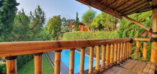Tenjolaya Villa | Saung Orange Village