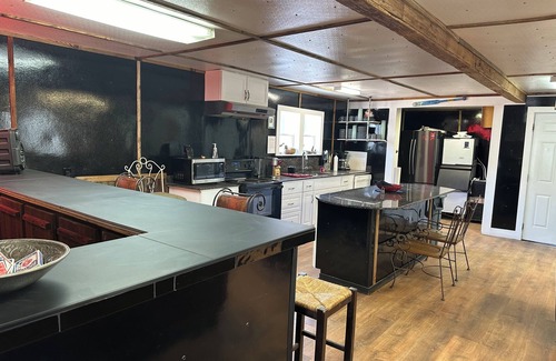 Venice Boat Rental | Sausalito South- Spacious, Comfortable, and Clean Houseboat