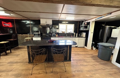 Venice Boat Rental | Sausalito South- Spacious, Comfortable, and Clean Houseboat