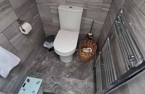 Leicester House | SAV 5bedroom Executive detached house in Leicester