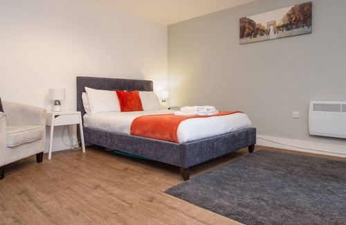 Oadby Apartment | SAV Apartments Flat 8 - 1 Bed Luxury Studio Apartment-Regent Road - Leicester