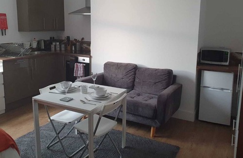 Thorpe Satchville Apartment | SAV Apartments Flat 3- Twin Studio Regent Road