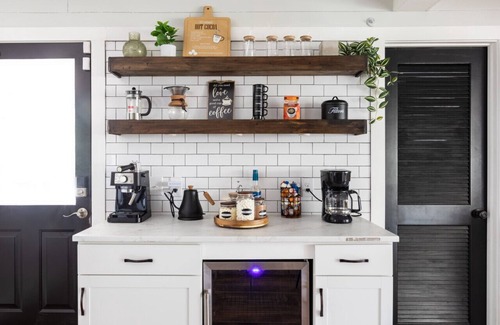Isle of Hope Historic District House | Savannah Escape - A modern one