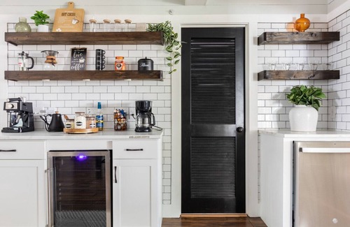 Isle of Hope Historic District House | Savannah Escape - A modern one