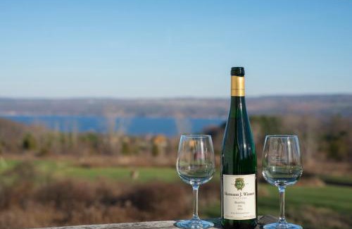 Himrod Hotel | Savannah House Wine Country Inn & Cottages