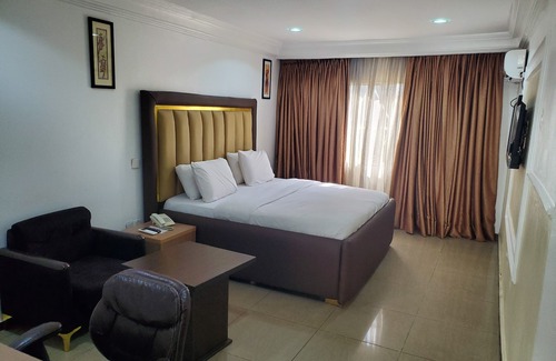 Abuja Hotel | Savannah Suites & apartments