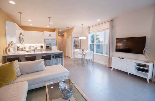 Clear Creek House | Save This September | 3BR Pool Home in Serenity Resort