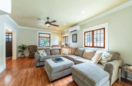Fort Grounds House | Save With Weekly Stays 3 Bedroom House Across From North Idaho College