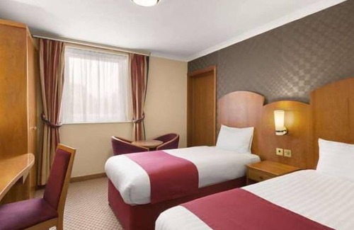 South Ruislip Hotel | Savera Hotel South Ruislip