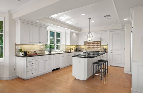 Bel Air Villa | Savona Sanctuary Estate - Italian Villa Stunning Views of Bel Air
