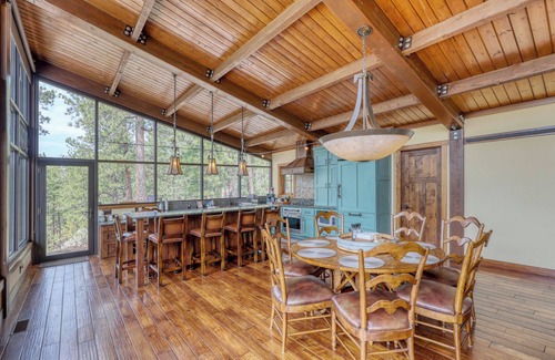 Hermosa House | Savor tranquility with Mt. Rushmore views and nearby Custer State Park.