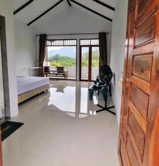 Bohorok House | Sawah Resto Bungalow & Jungle Trekking