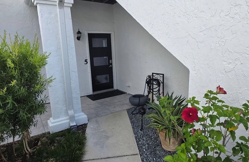 Sawgrass Condo | Sawgrass CC Oceanfront Community, Golf Cart to beach, 5 beds, dog on beach