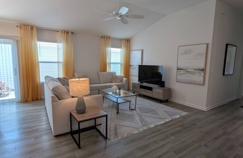 Okahumpka House | Sawgrass Grove Relaxing Retreat