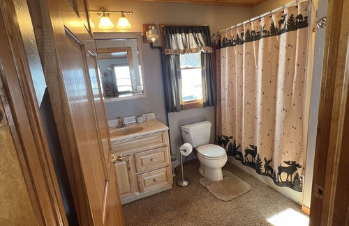 Gunnison Cabin | Sawtooth Mountain Lodge