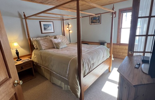 Gunnison Cabin | Sawtooth Mountain Lodge