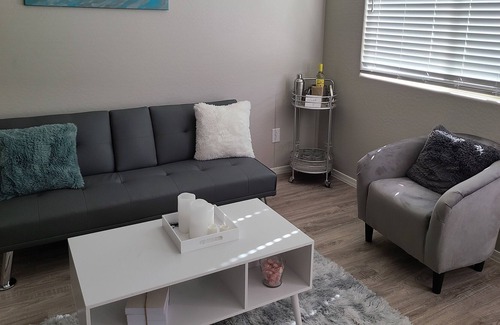 Canyon Trails House | Say hello to the beautiful warm and sunny weather with NO CLEANING FEE