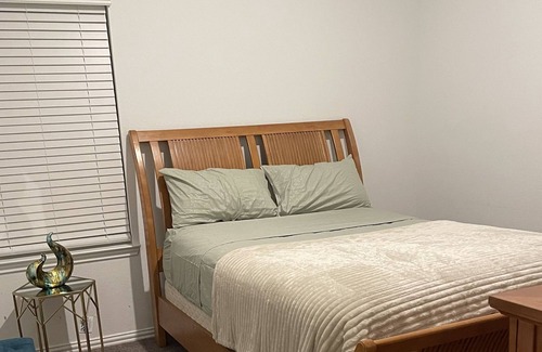 Atascocita House | Saybrook Bungalow home in Humble, Tx 10 mins from IAH Airport