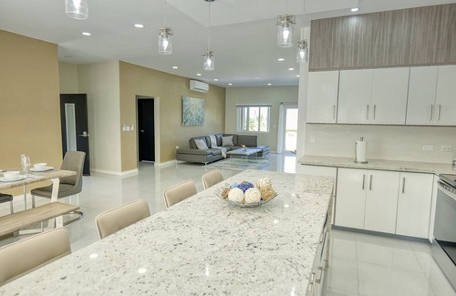Tryall Villa | SBS Modern Seaview Villa - 5 bed/4bath with Private Pool