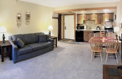 Snowshoe Condo | SC 5114 - Your inviting summer retreat w/pool for a great getaway!