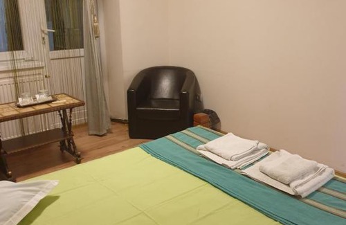 Drobeta-Turnu Severin Hostel | SC Afitos SRL