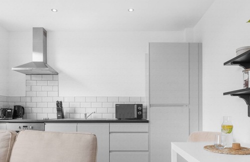 Balsall Common Apartment | SCA- Arden Apartment 2 Twin Bedroom Free Parking