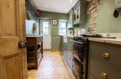 Hebden House | Scala Glen Cottage
