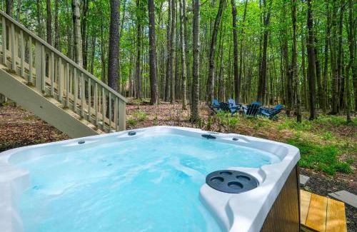 Gouldsboro House | Scandi Bliss Fall Colors, Lake & Game Room