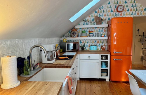 Ephraim Cottage | Scandi-inspired Loft - Historic - Waterfront - Pet Friendly - Open year around