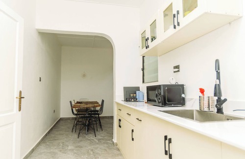 Cape Coast Villa | Scandi-inspired Retreat in Cape Coast - Near Kakum, Castles & Hans Cottage!
