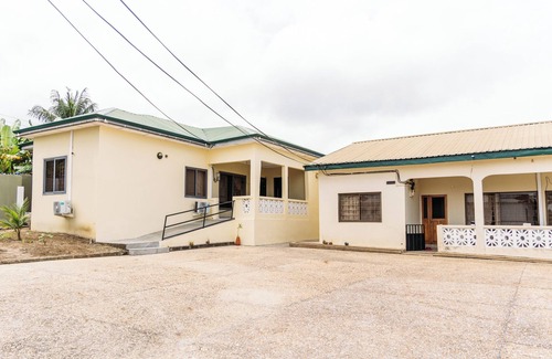 Cape Coast Villa | Scandi-inspired Retreat in Cape Coast - Near Kakum, Castles & Hans Cottage!