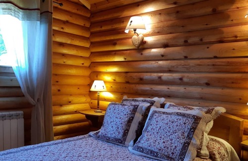 Bolquere Ski Chalet | SCANDINAVIAN CHALET ** ALASKAN ** STANDING
