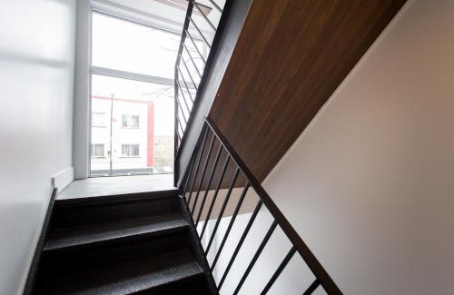 Little Italy Apartment | Scandinavian Studio with Full Kitchen and Bath by Den Stays