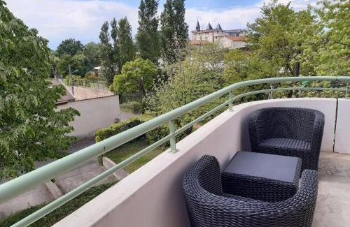 Saint-Priest Apartment | Scandy Appart - T2 cosy tout confort - Clim Parking Balcon Vue