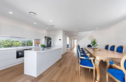 Scarborough Apartment | Scarborough Shores - Waterfront