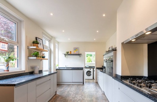 Scarborough House | Scarborough Stays|Garfield