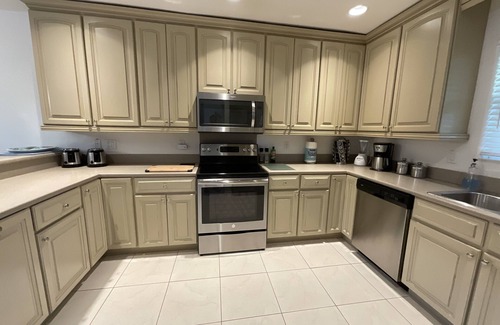 Bell Channel Bay Condo | Scarborough Villas #2 · Luxurious Villa - Deepwater Channel - Docks & Pool