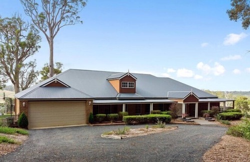 Quinninup House | Scarlet Woods Big House (minimum 3 night stay)