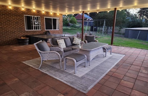 Quinninup House | Scarlet Woods Big House (minimum 3 night stay)