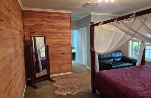 Quinninup House | Scarlet Woods Big House