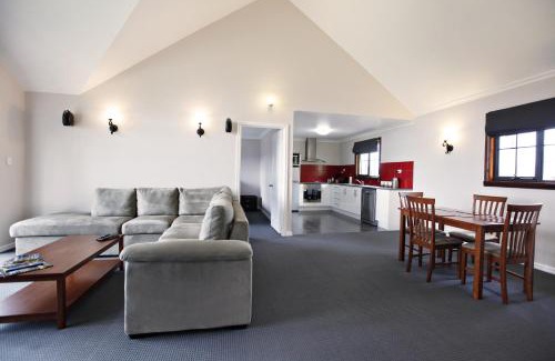 Quinninup Cabin | Scarlet Woods Chalets