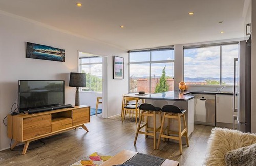 Battery Point Apartment | Scarlett's by Salamanca