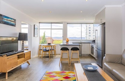 Battery Point Apartment | Scarlett's by Salamanca